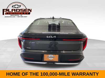 2025 Kia K4, $22304. Photo 4