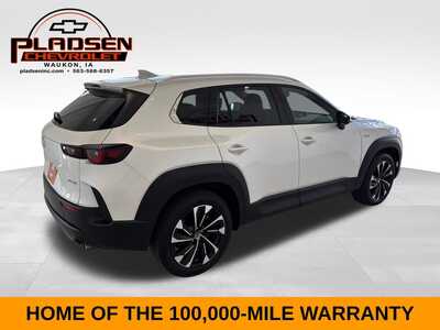2025 Mazda CX-50, $33513. Photo 4