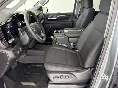 2026 Chevrolet 1500 Crew Cab, $54305. Photo 9