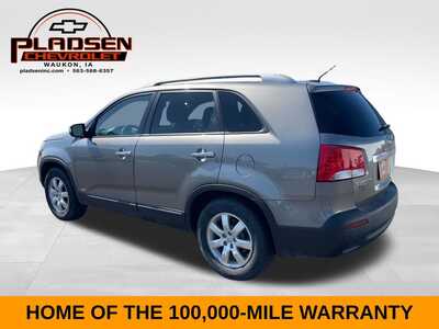 2013 Kia Sorento, $4548. Photo 3