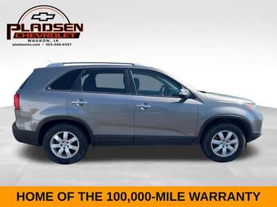 2013 Kia Sorento, $4548. Photo 6