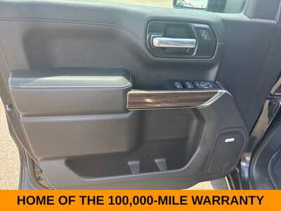 2022 Chevrolet 1500 Crew Cab, $34988. Photo 11