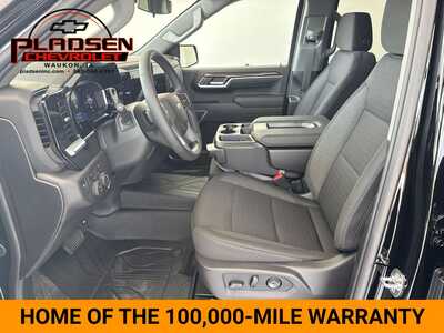 2026 Chevrolet 1500 Crew Cab, $58870. Photo 8