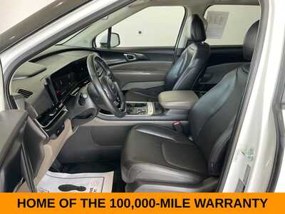 2026 Kia Carnival, $36981. Photo 10