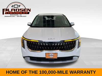 2026 Kia Carnival, $36981. Photo 8