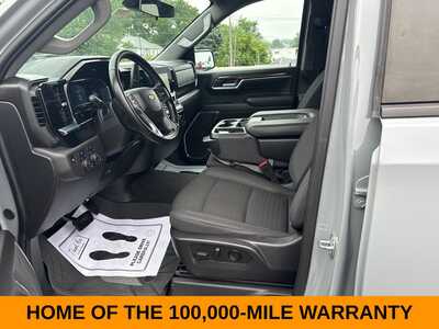2024 Chevrolet 1500 Crew Cab, $38971. Photo 10