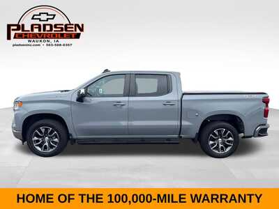 2024 Chevrolet 1500 Crew Cab, $38971. Photo 2