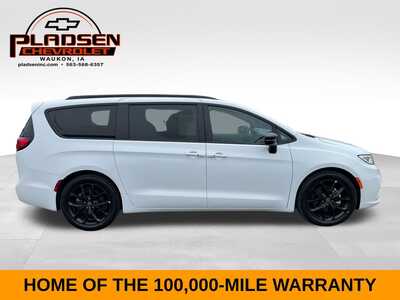2025 Chrysler Pacifica, $35699. Photo 6