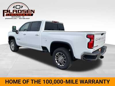 2026 Chevrolet 2500 Crew Cab, $85490. Photo 3