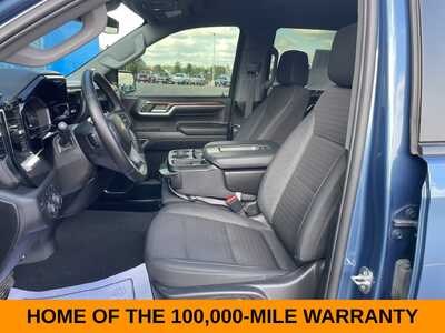 2024 Chevrolet 1500 Crew Cab, $36866. Photo 11