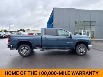2026 Chevrolet 3500 Crew Cab, $86925. Photo 7
