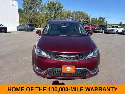 2017 Chrysler Pacifica, $5500. Photo 10