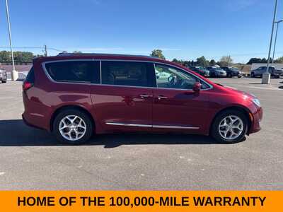 2017 Chrysler Pacifica, $5500. Photo 8