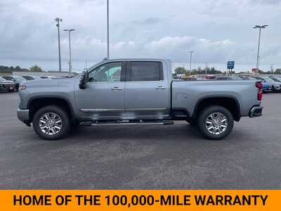 2026 Chevrolet 2500 Crew Cab, $90315. Photo 2