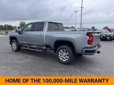 2026 Chevrolet 2500 Crew Cab, $90315. Photo 3