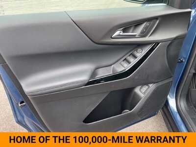 2027 Chevrolet Equinox, $36465. Photo 11