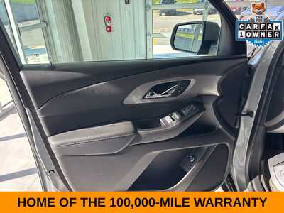 2023 Chevrolet Traverse, $32999. Photo 10
