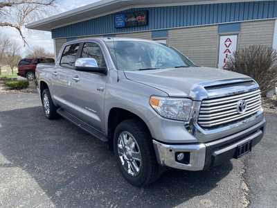 2016 Toyota Tundra Crew Cab, $33900. Photo 2