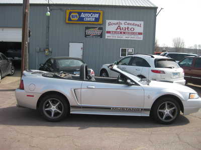 2000 Ford Mustang, $4795. Photo 4