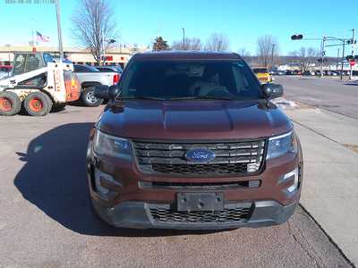 2017 Ford Explorer, $10995. Photo 3