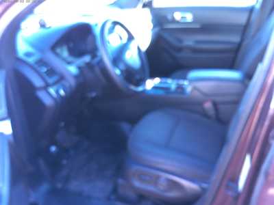 2017 Ford Explorer, $10995. Photo 5