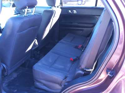 2017 Ford Explorer, $10995. Photo 7