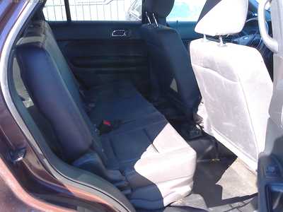 2017 Ford Explorer, $10995. Photo 8