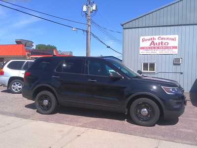 2017 Ford Explorer, $11995. Photo 2