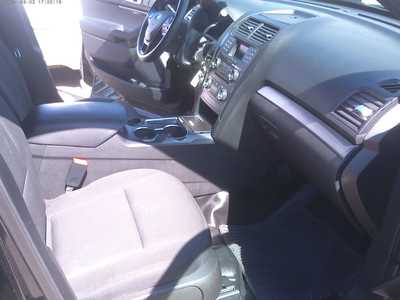 2017 Ford Explorer, $11995. Photo 7
