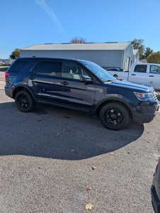 2019 Ford Explorer, $10995. Photo 2