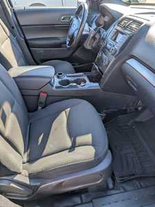 2019 Ford Explorer, $10995. Photo 6