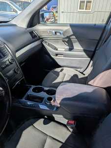 2019 Ford Explorer, $10995. Photo 8