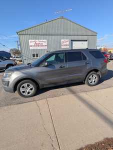 2017 Ford Explorer, $11695. Photo 1