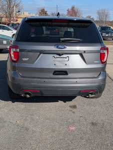 2017 Ford Explorer, $11695. Photo 4