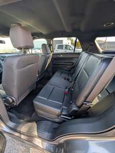 2017 Ford Explorer, $11695. Photo 7