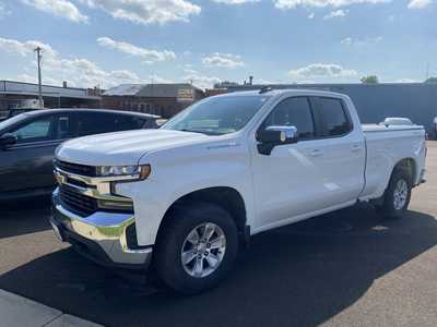 2020 Chevrolet 1500 Ext Cab, $19995. Photo 1