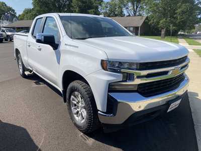 2020 Chevrolet 1500 Ext Cab, $19995. Photo 6