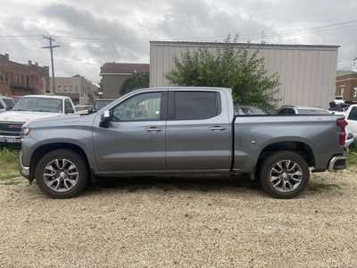 2020 Chevrolet 1500 Crew Cab, $24995. Photo 2