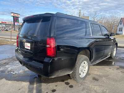 2016 Chevrolet Suburban, $11995. Photo 3