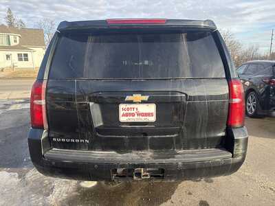 2016 Chevrolet Suburban, $11995. Photo 4