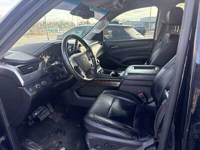 2016 Chevrolet Suburban, $11995. Photo 7