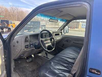 2000 GMC 3500 Reg Cab, $6995. Photo 7