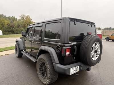 2018 Jeep Wrangler Unlimited, $19995. Photo 3