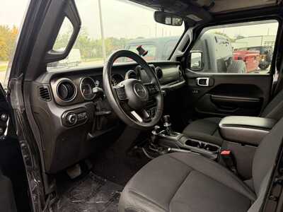 2018 Jeep Wrangler Unlimited, $19995. Photo 8