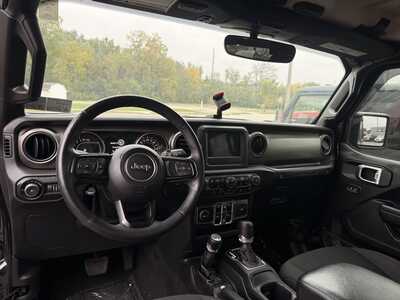 2018 Jeep Wrangler Unlimited, $19995. Photo 9