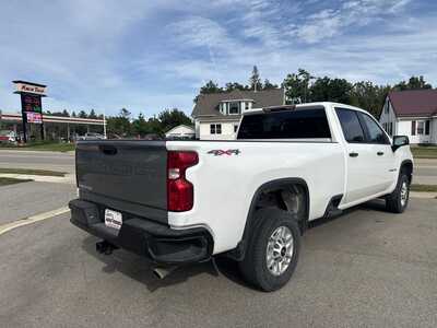 2022 Chevrolet 2500 Crew Cab, $24995. Photo 5