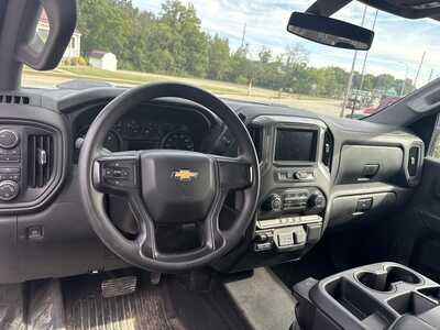 2022 Chevrolet 2500 Crew Cab, $24995. Photo 12