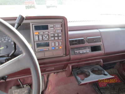 1994 GMC 1500 Reg Cab, $1095. Photo 9