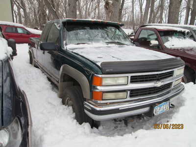 1998 Chevrolet 2500 Ext Cab, $1195. Photo 2