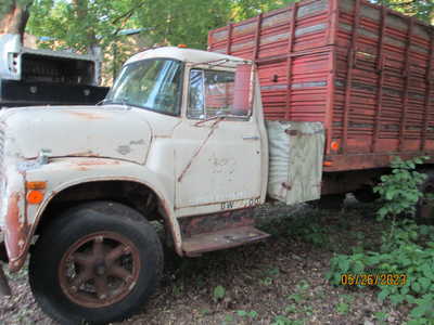 1963 International Loadstar, $1495. Photo 3